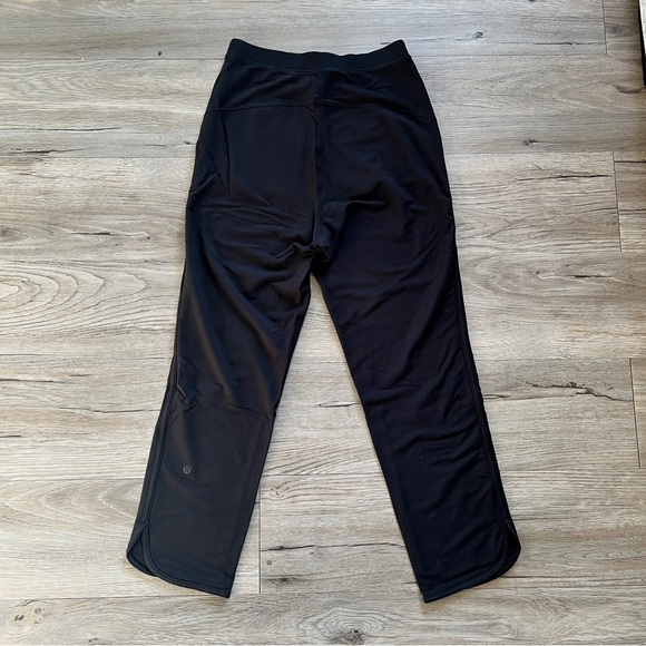 Lululemon Highrise Cropped Pant - Picture 2 of 8